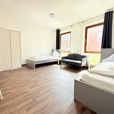 Fuer Firmen & Monteure Zentral In Kiel