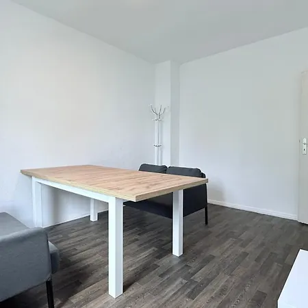 Fuer Firmen & Monteure Zentral In